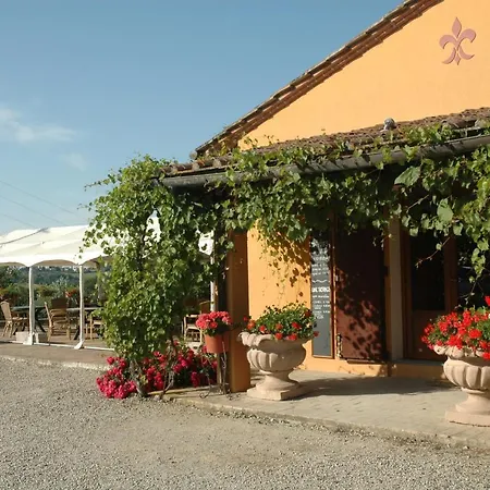 Tenuta Moriano Farm stay *